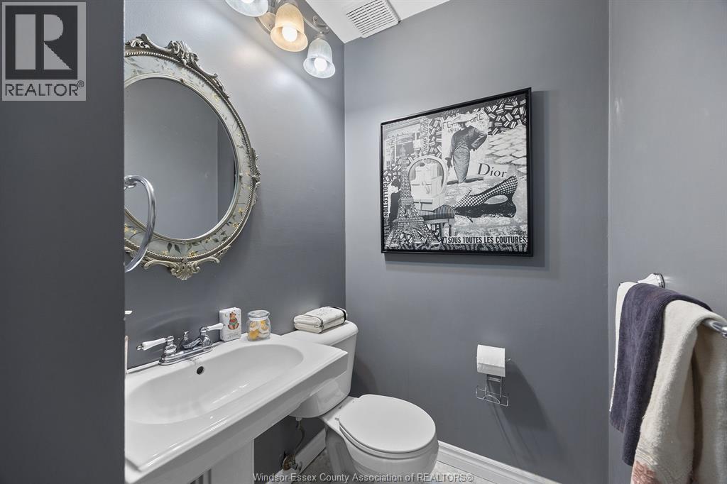 1920 Lappan Avenue, Windsor, Ontario  N9W 5G3 - Photo 7 - 26003192