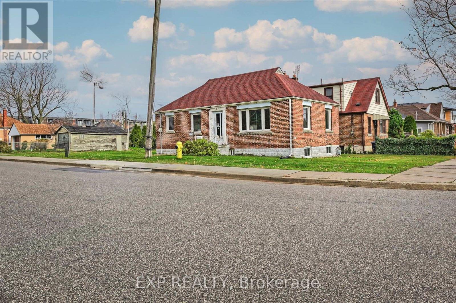 414 Melrose Street, Toronto, Ontario  M8Z 1H1 - Photo 2 - W12786208