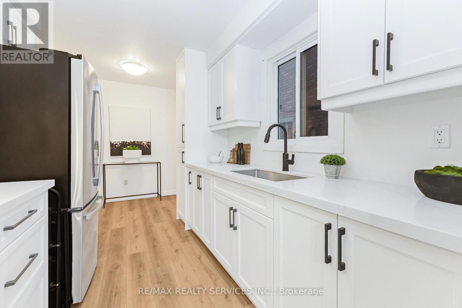 13 Cashel Street, Brampton, Ontario  L6Z 2X6 - Photo 22 - W12786234