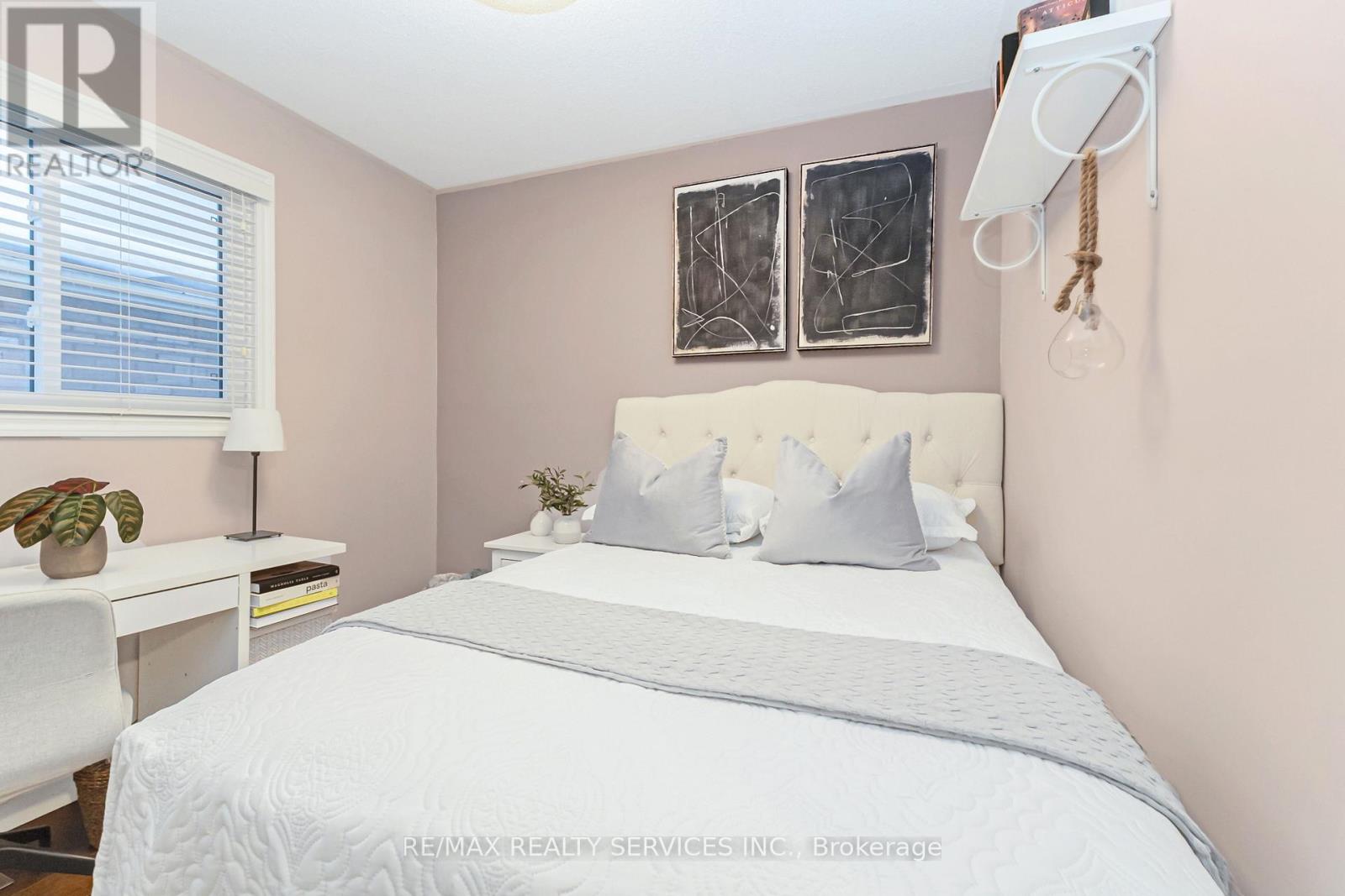 13 Cashel Street, Brampton, Ontario  L6Z 2X6 - Photo 34 - W12786234