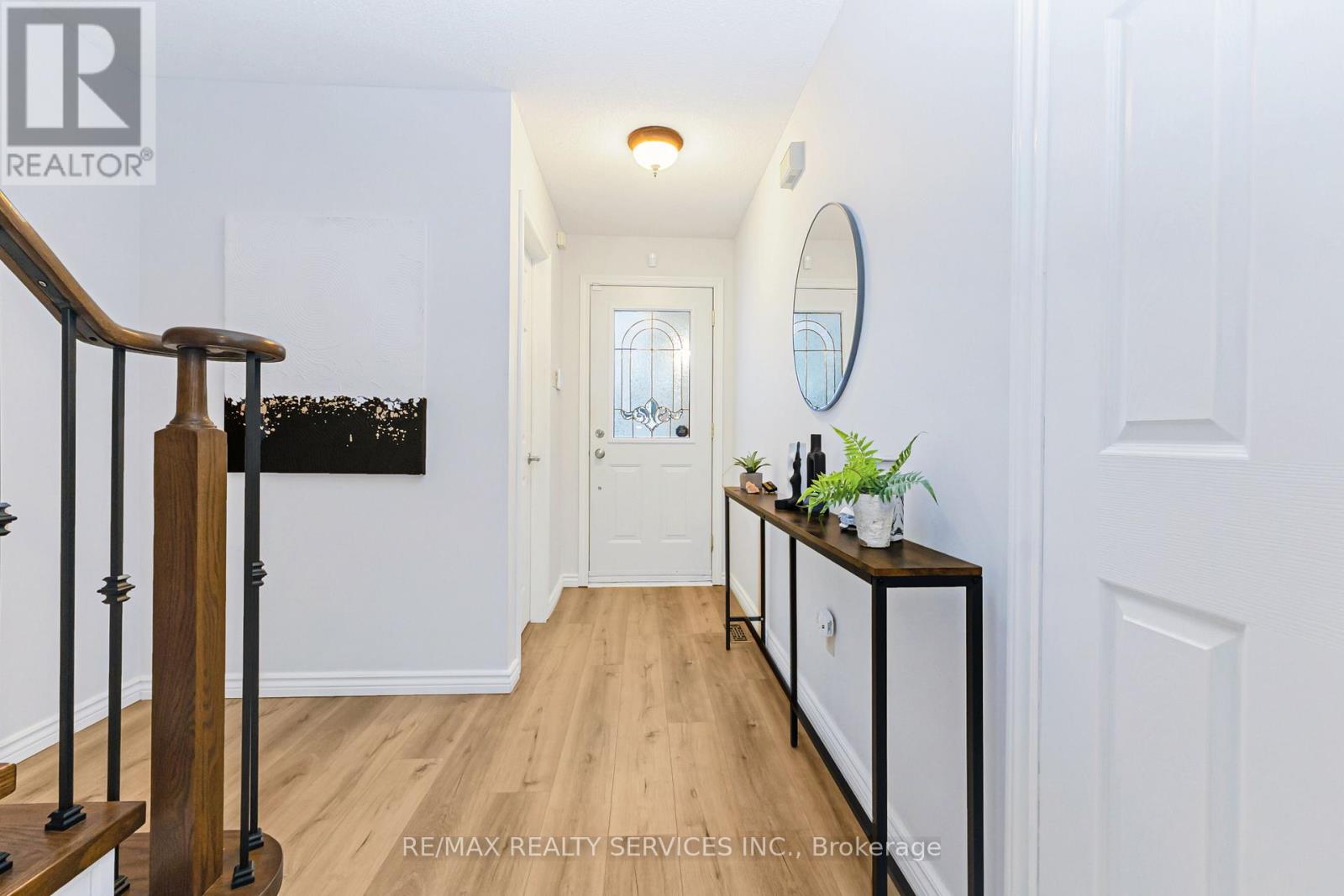 13 Cashel Street, Brampton, Ontario  L6Z 2X6 - Photo 9 - W12786234