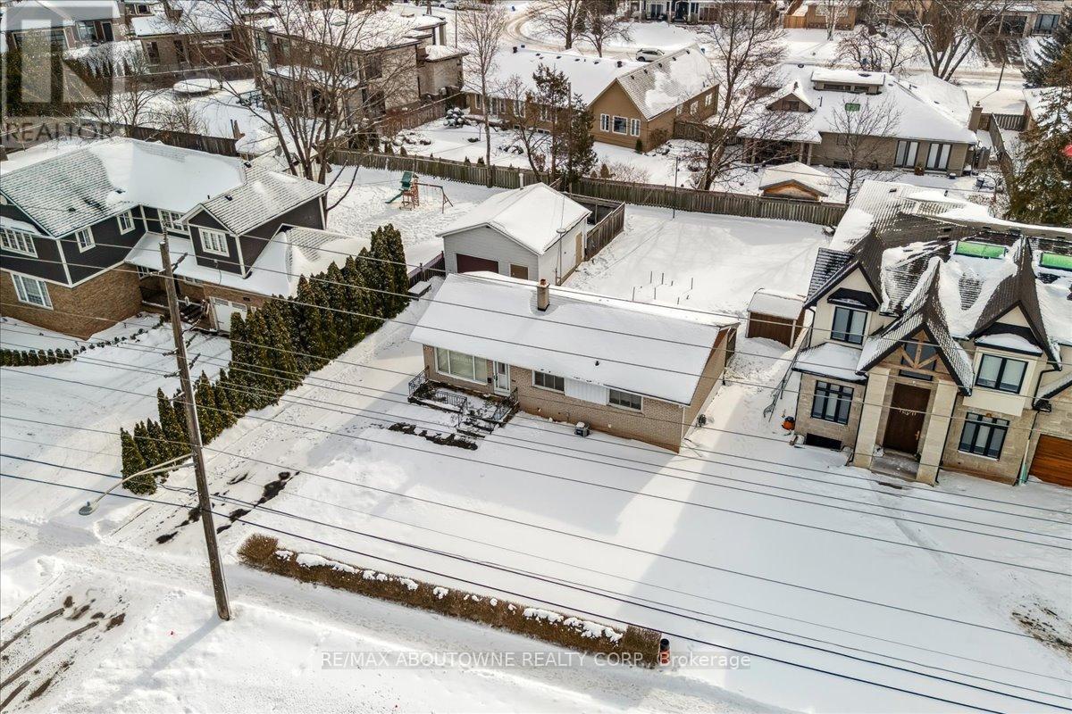 1332 Rebecca Street, Oakville, Ontario  L6L 1Z4 - Photo 17 - W12786250