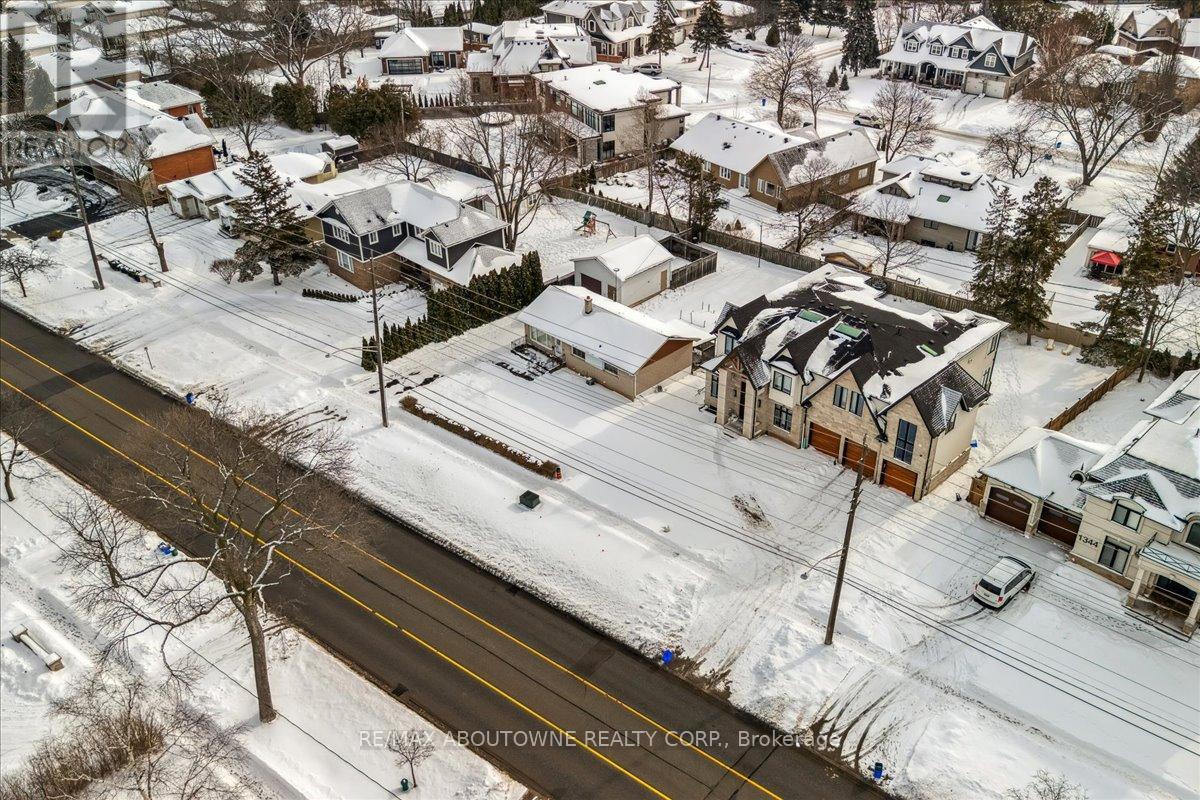 1332 Rebecca Street, Oakville, Ontario  L6L 1Z4 - Photo 19 - W12786250