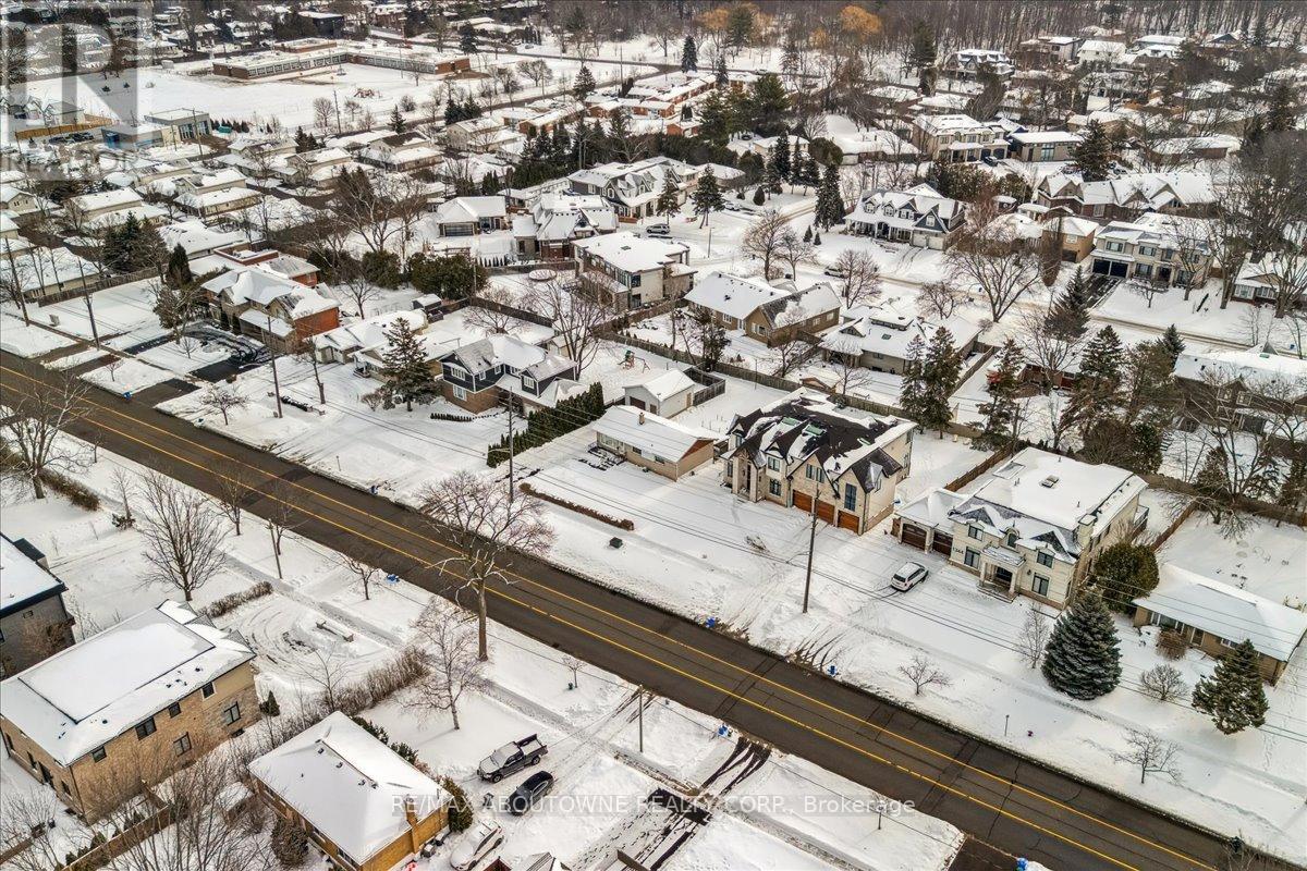 1332 Rebecca Street, Oakville, Ontario  L6L 1Z4 - Photo 20 - W12786250