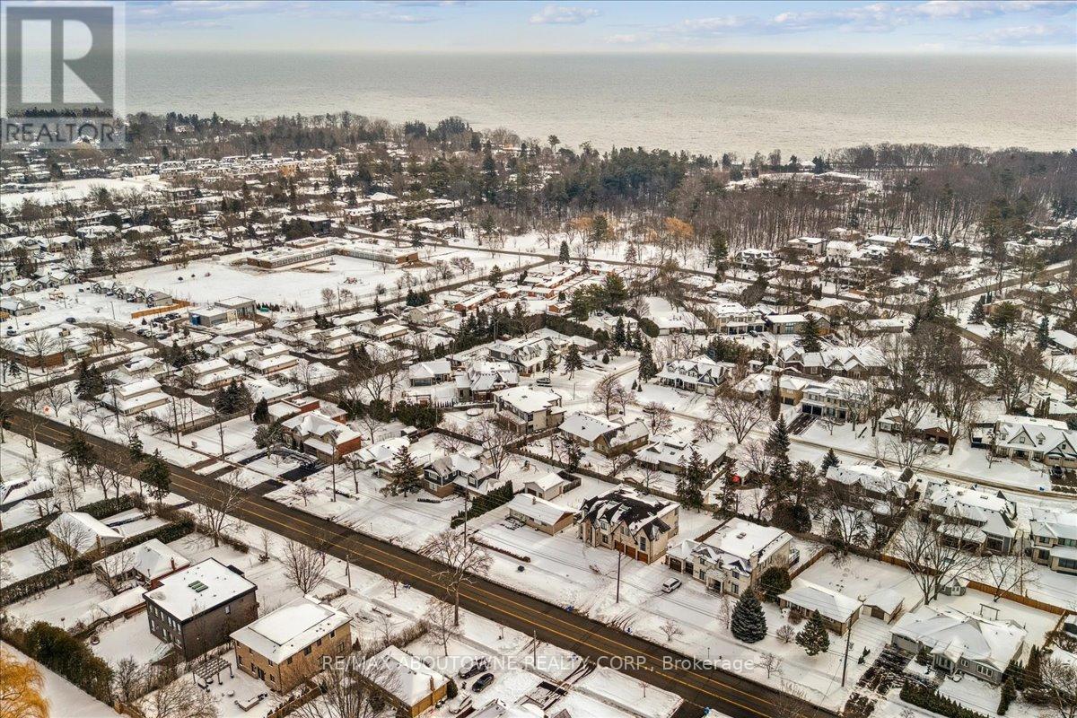 1332 Rebecca Street, Oakville, Ontario  L6L 1Z4 - Photo 23 - W12786250