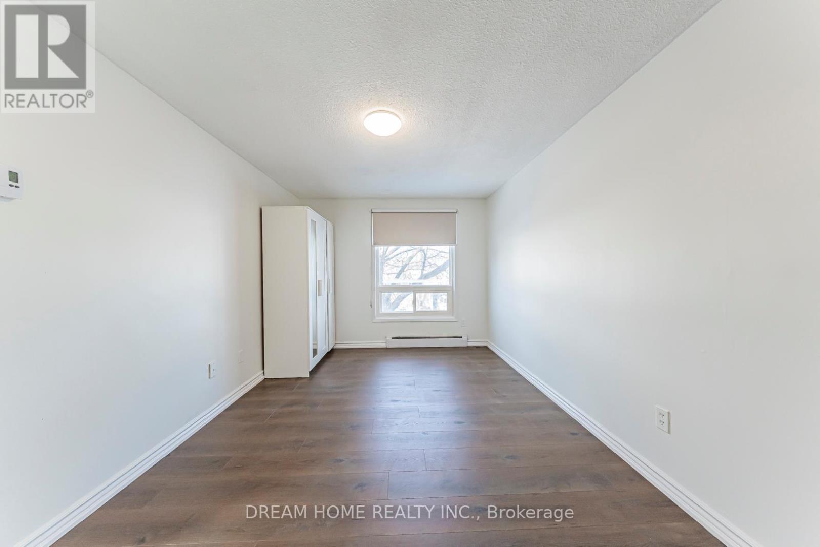 Upper Level - 22 Hazelglen Court, Brampton, Ontario  L6S 1N7 - Photo 23 - W12786272
