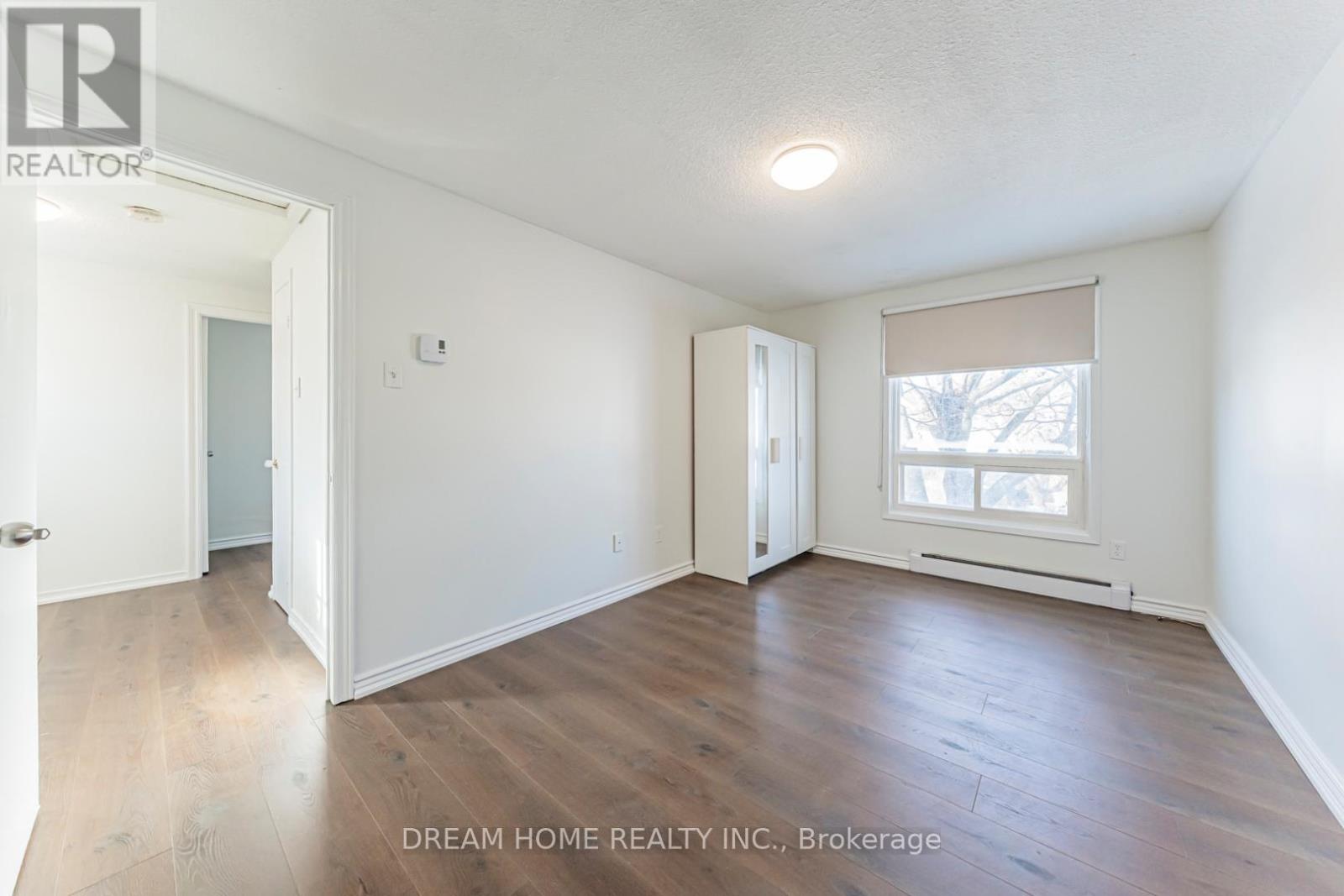 Upper Level - 22 Hazelglen Court, Brampton, Ontario  L6S 1N7 - Photo 24 - W12786272