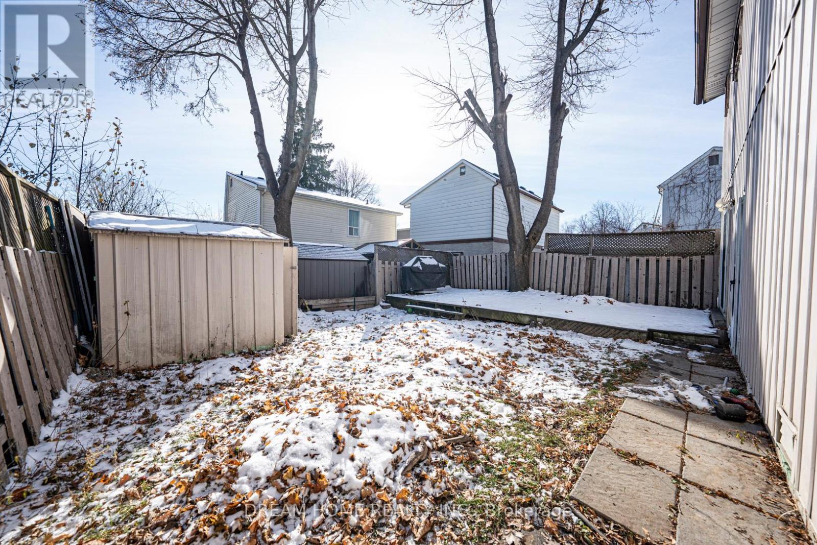 Upper Level - 22 Hazelglen Court, Brampton, Ontario  L6S 1N7 - Photo 36 - W12786272