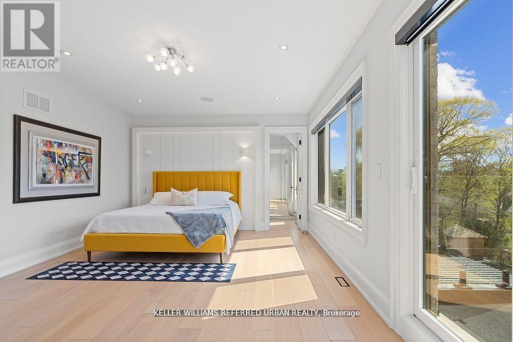 54 Cronin Drive, Toronto, Ontario  M9B 4V1 - Photo 17 - W12786280