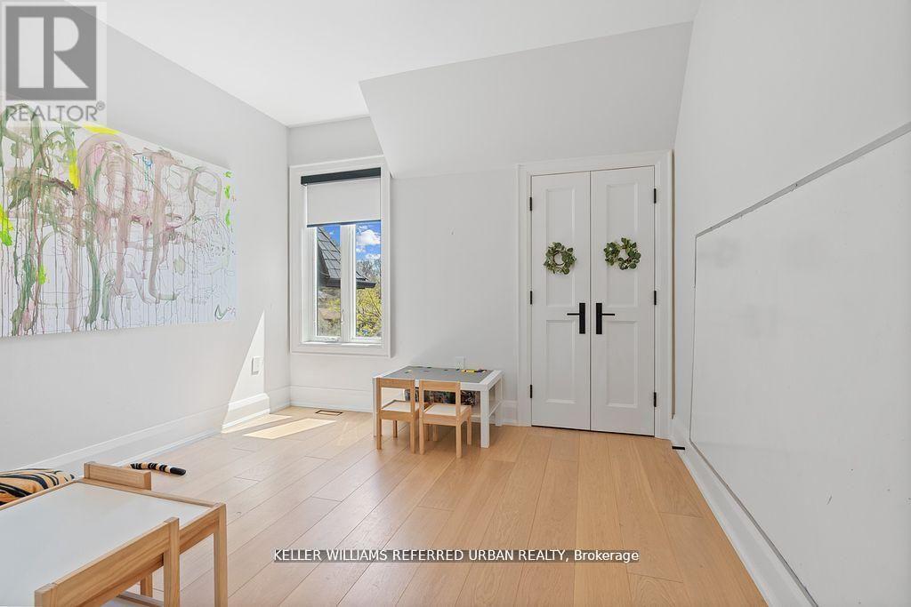 54 Cronin Drive, Toronto, Ontario  M9B 4V1 - Photo 25 - W12786280