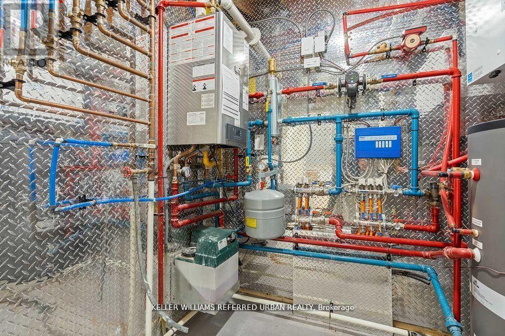 54 Cronin Drive, Toronto, Ontario  M9B 4V1 - Photo 36 - W12786280