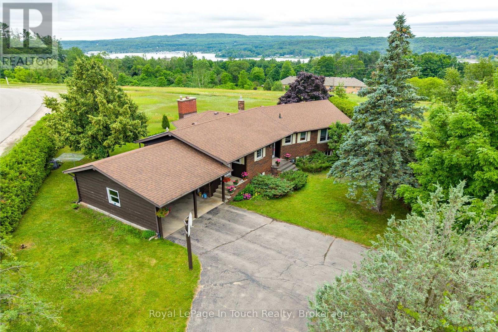 40 Payette Drive, Penetanguishene, Ontario  L9M 1H5 - Photo 7 - S12786466