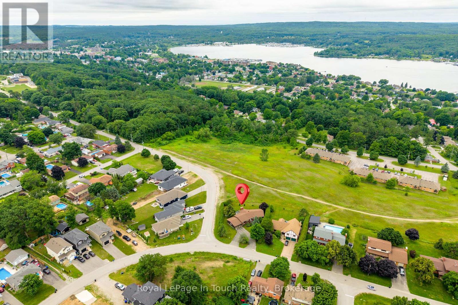 40 Payette Drive, Penetanguishene, Ontario  L9M 1H5 - Photo 9 - S12786466