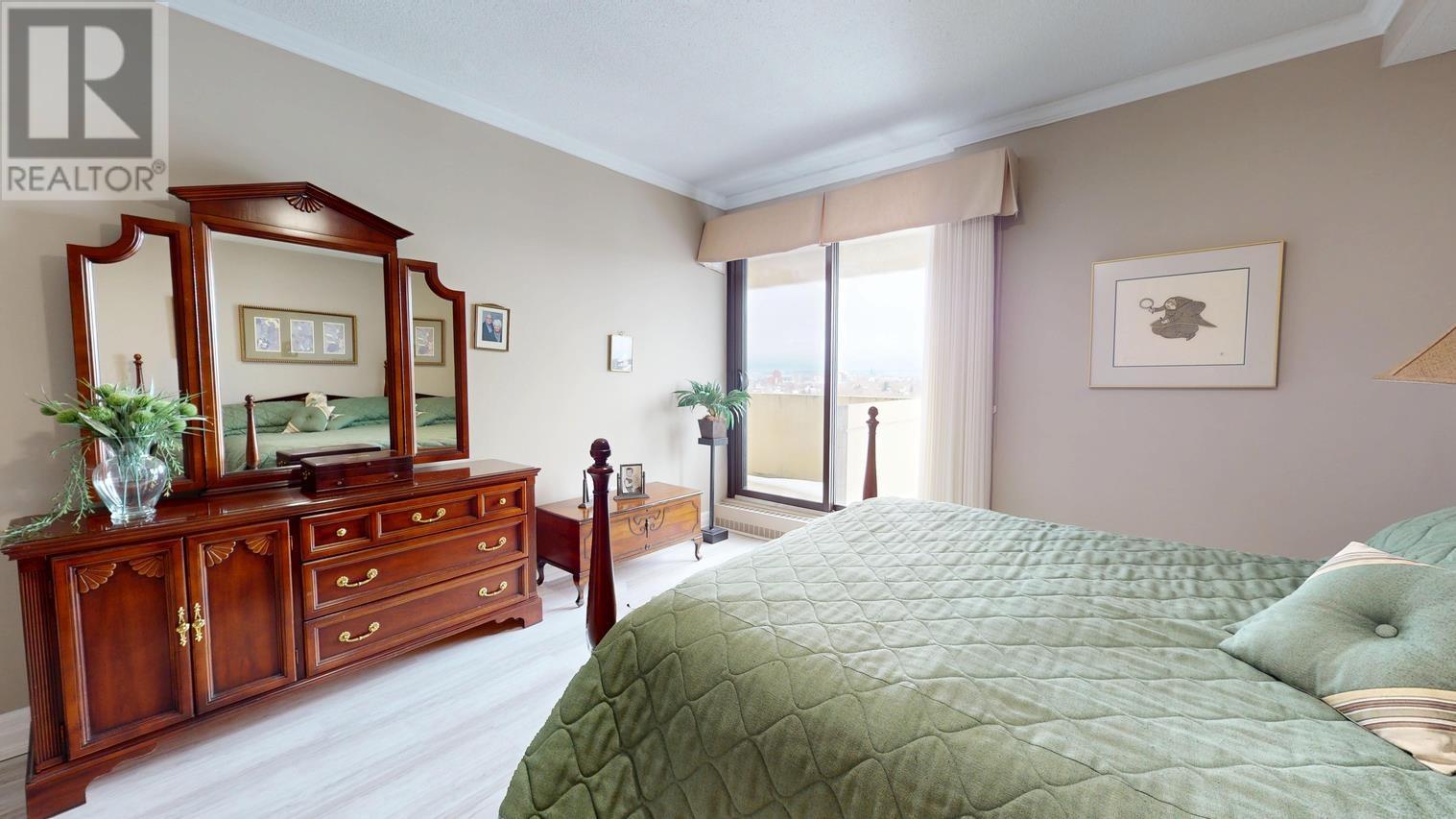 1139 Queen St E # Ph1, Sault Ste. Marie, Ontario  P6A 6K5 - Photo 26 - SM260085