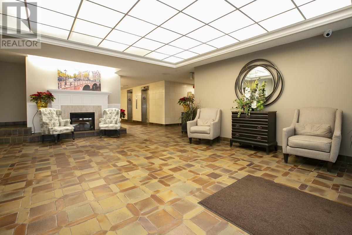 1139 Queen St E # Ph1, Sault Ste. Marie, Ontario  P6A 6K5 - Photo 37 - SM260085