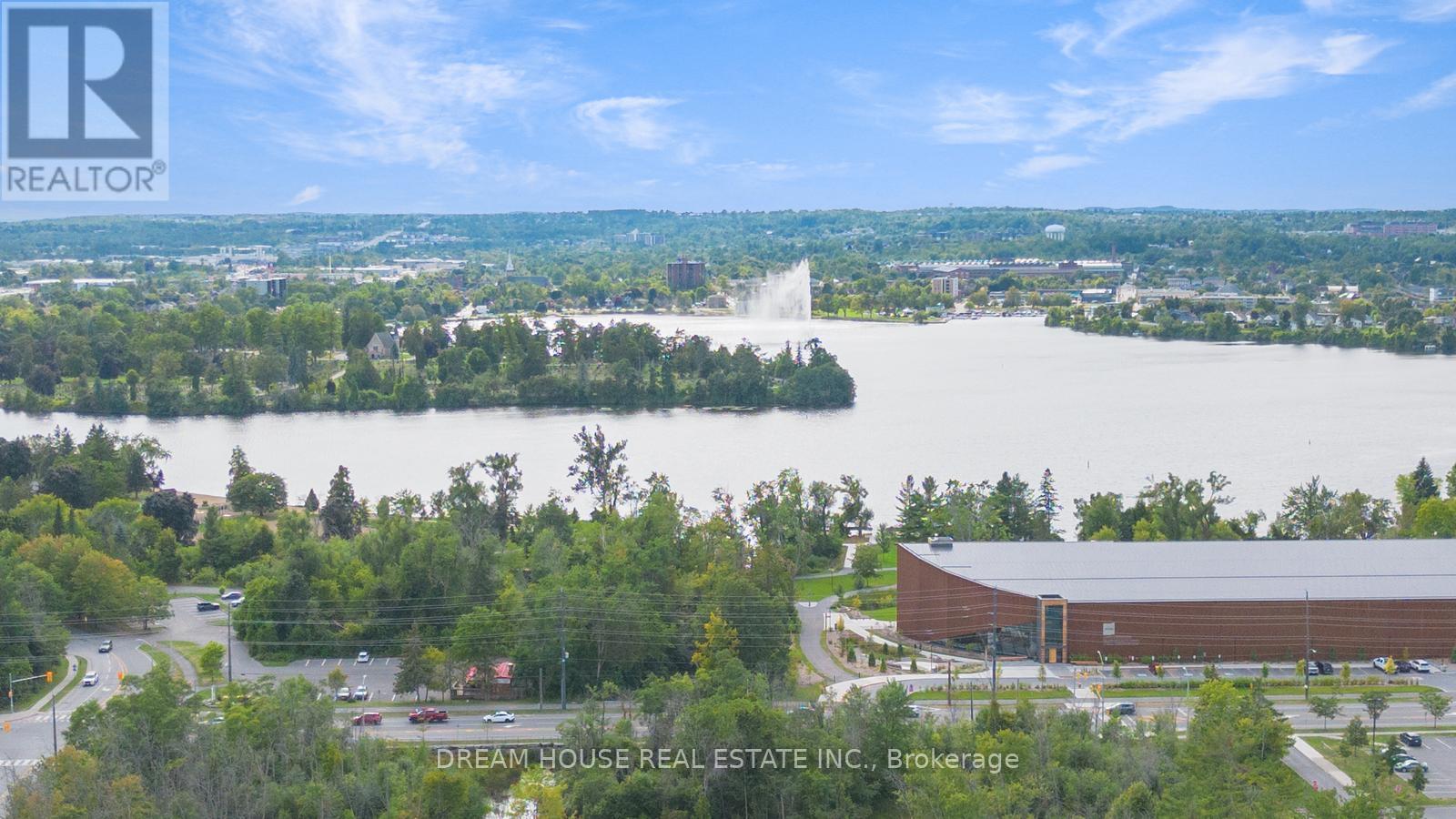 2048 Walker Avenue, Peterborough, Ontario  K9L 1S1 - Photo 5 - X12786214