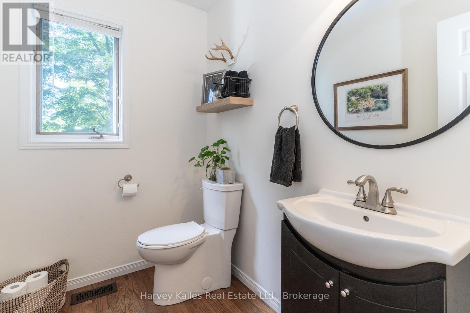 28 Queen Street, Parry Sound, Ontario  P2A 2W3 - Photo 30 - X12786314