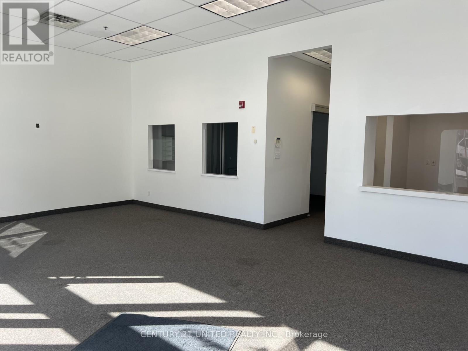 365 George Street N, Peterborough (Town Ward 3), Ontario  K9H 3R2 - Photo 4 - X12786302