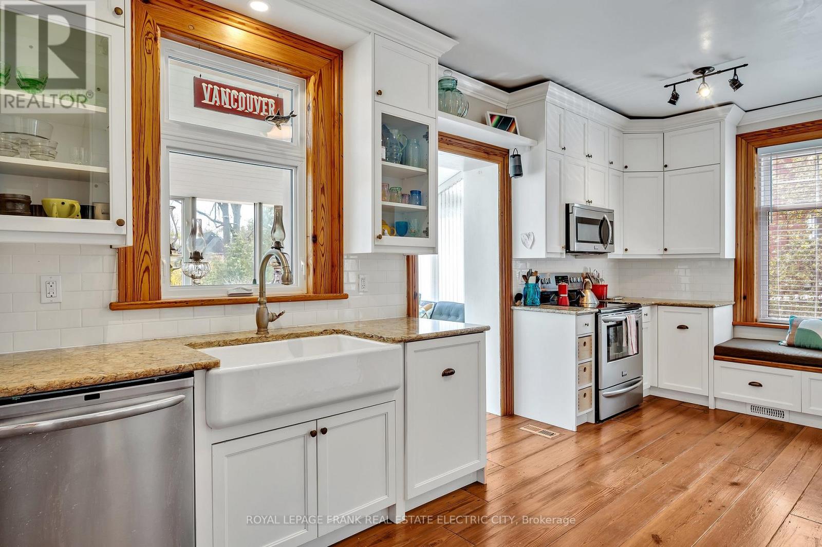 551 Weller Street, Peterborough, Ontario  K9H 2N9 - Photo 7 - X12786420