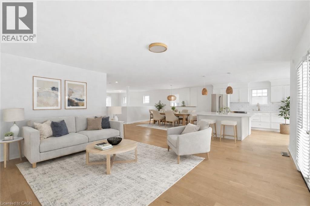 1056 Beach Boulevard, Hamilton, Ontario  L8H 6Z4 - Photo 2 - 40802312