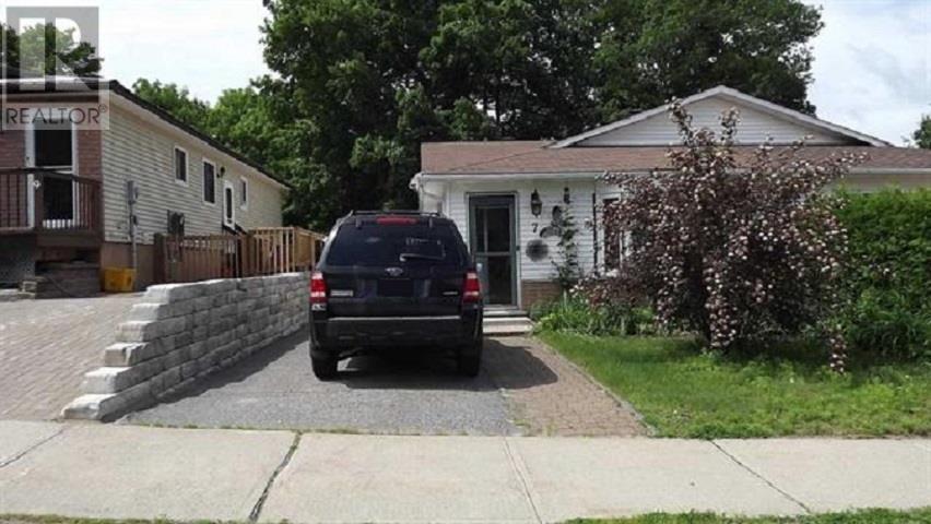 7 Feltz Rd, Elliot Lake, Ontario  P5A 1V3 - Photo 2 - SM260293