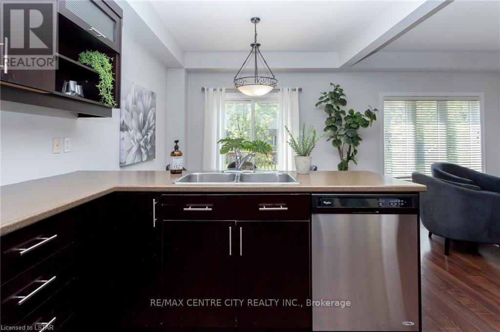 79 - 112 North Centre Road, London North, Ontario  N5X 0G9 - Photo 7 - X12786448