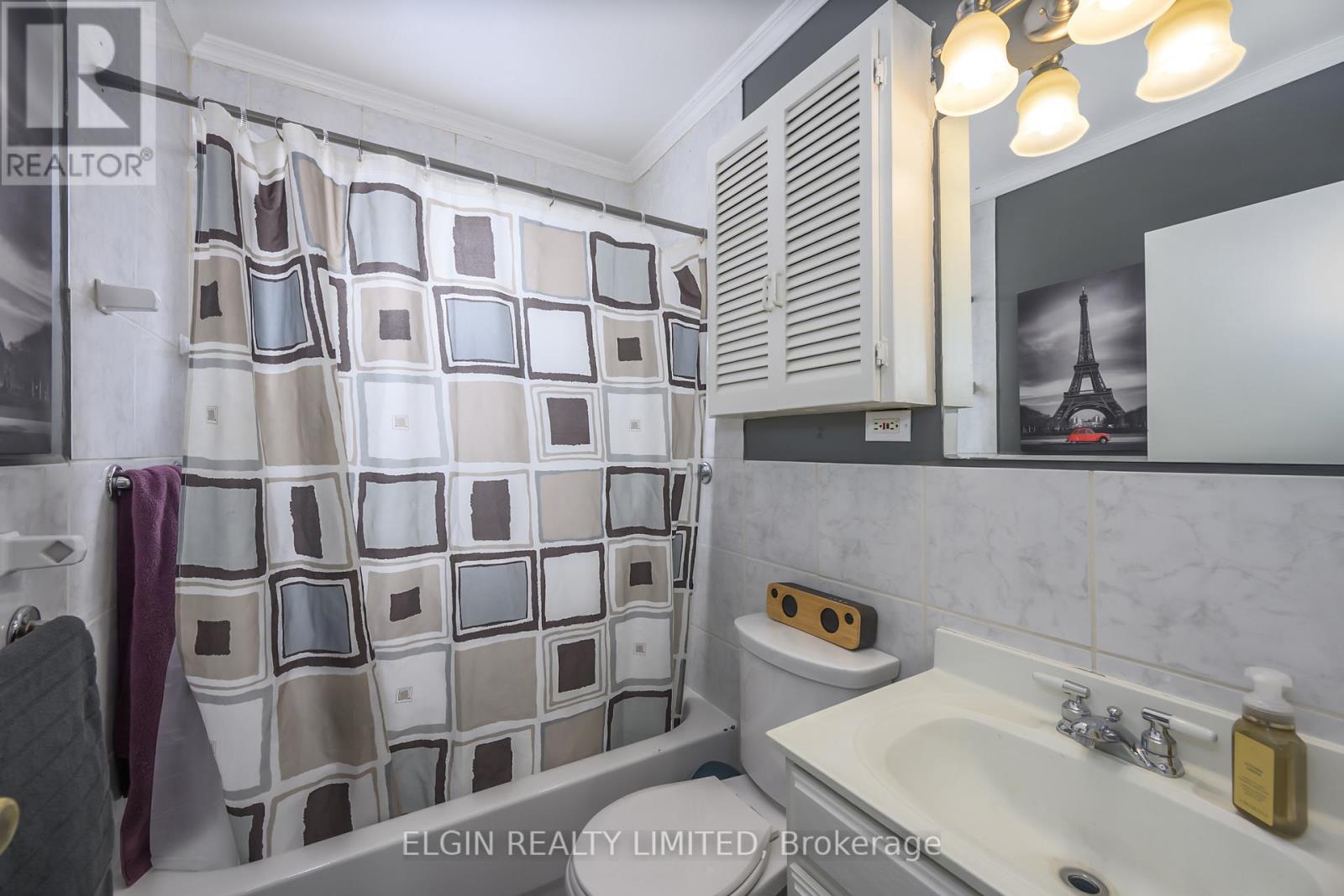 12 Wood Street S, St. Thomas, Ontario  N5R 4K9 - Photo 10 - X12786532