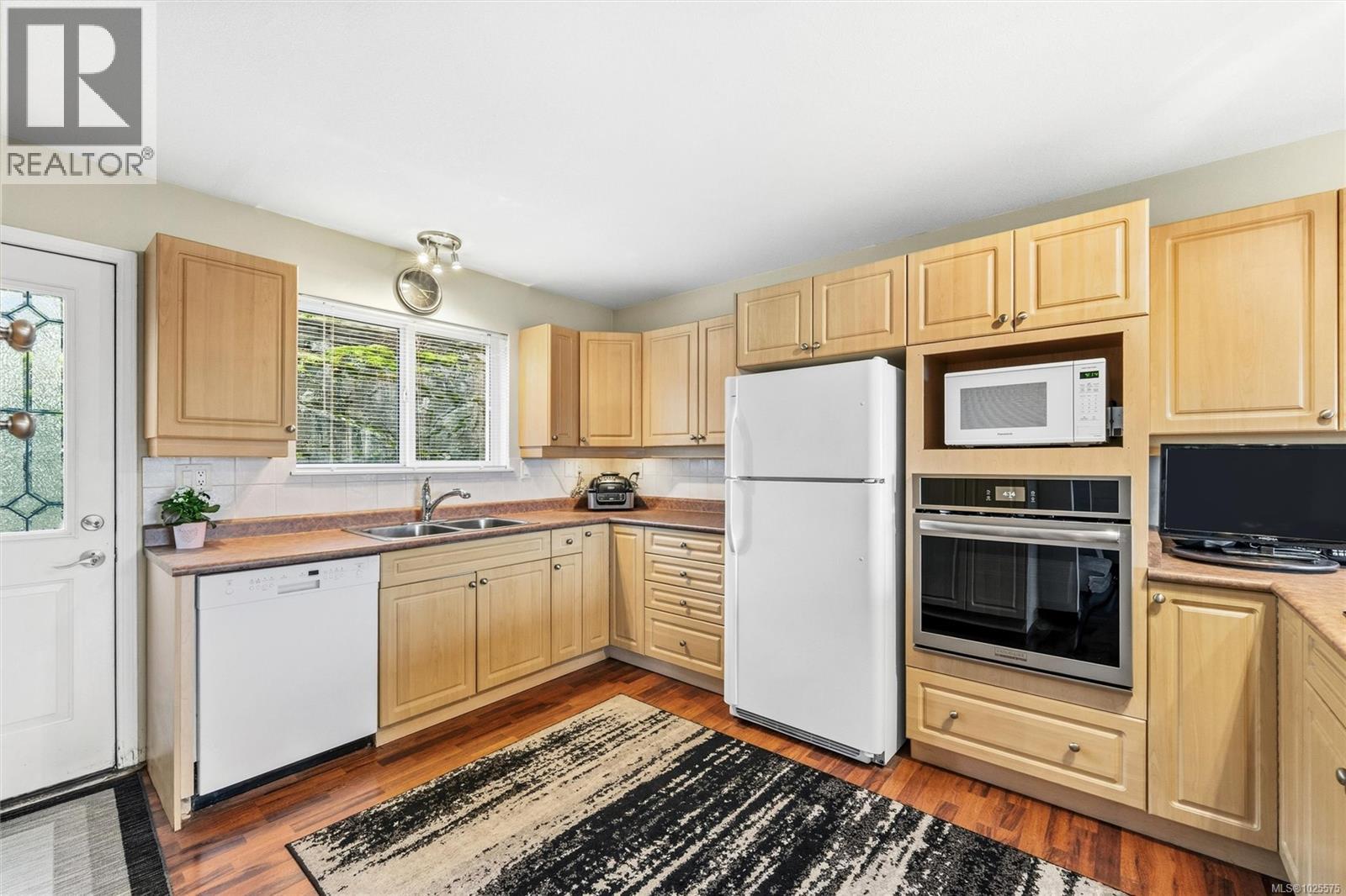 4627 Lost Lake Rd, Nanaimo, British Columbia  V9T 5C5 - Photo 15 - 1025575