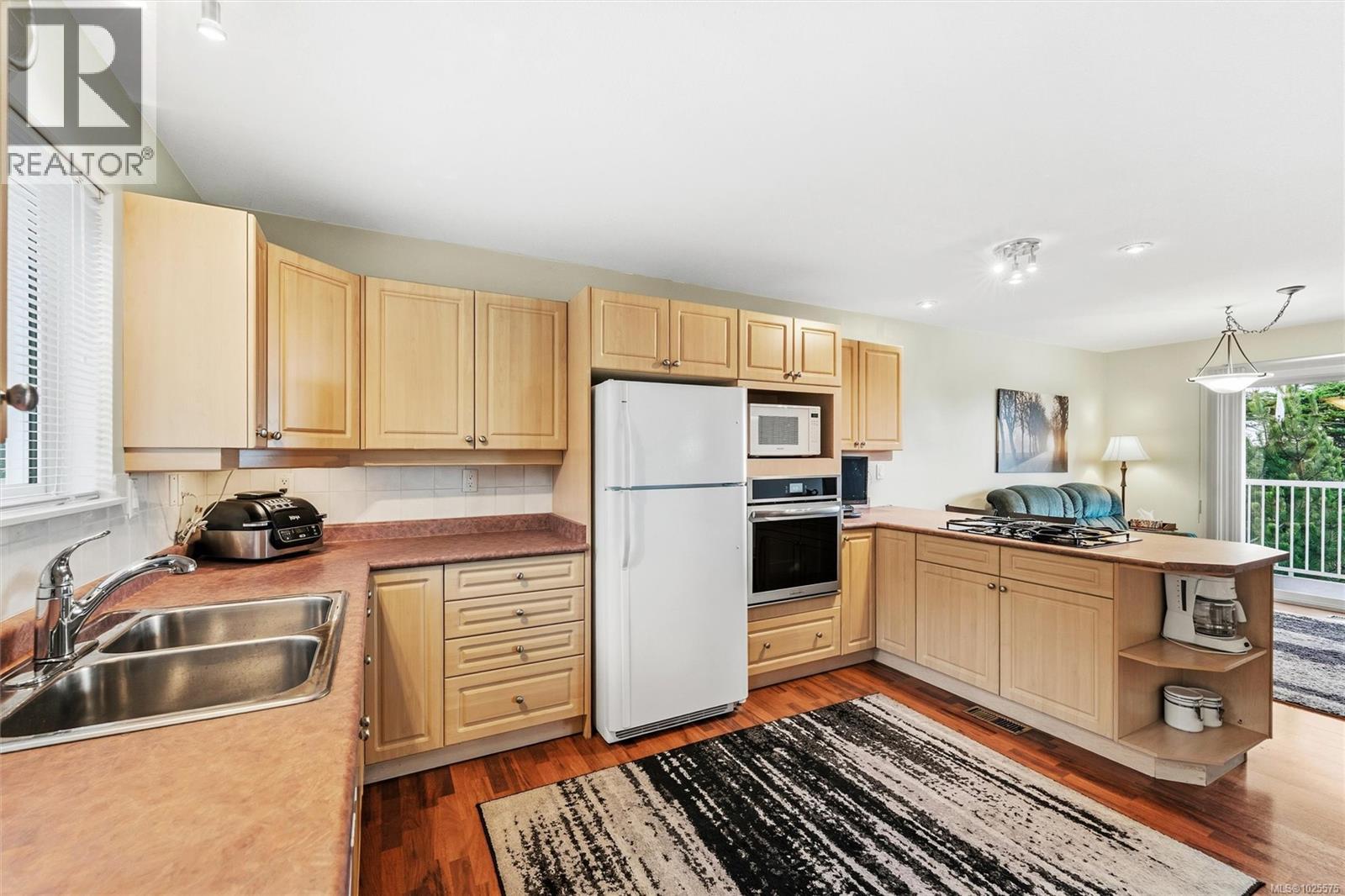 4627 Lost Lake Rd, Nanaimo, British Columbia  V9T 5C5 - Photo 17 - 1025575