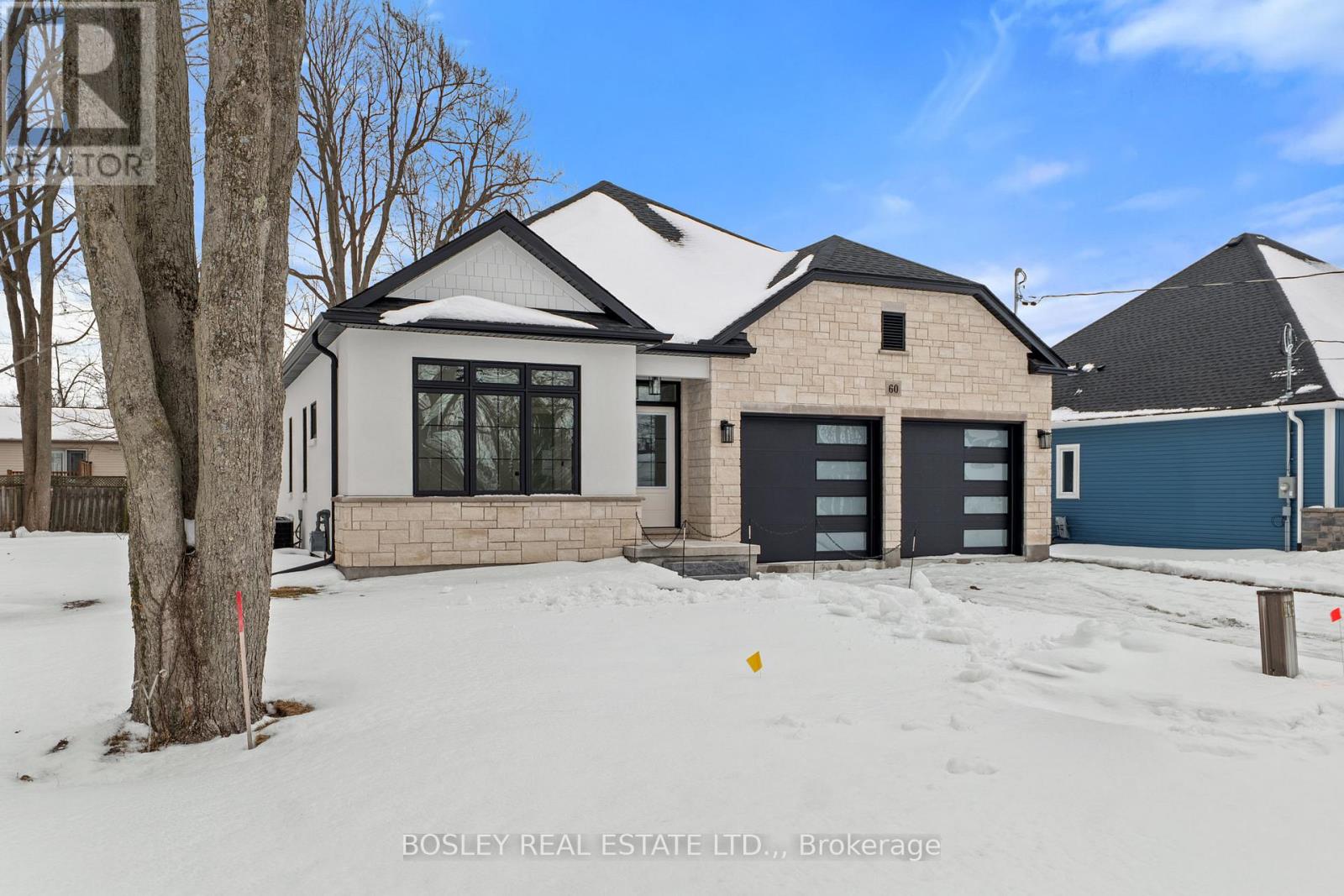 60 Pleasant Avenue N, Fort Erie, Ontario  L0S 1N0 - Photo 38 - X12507168