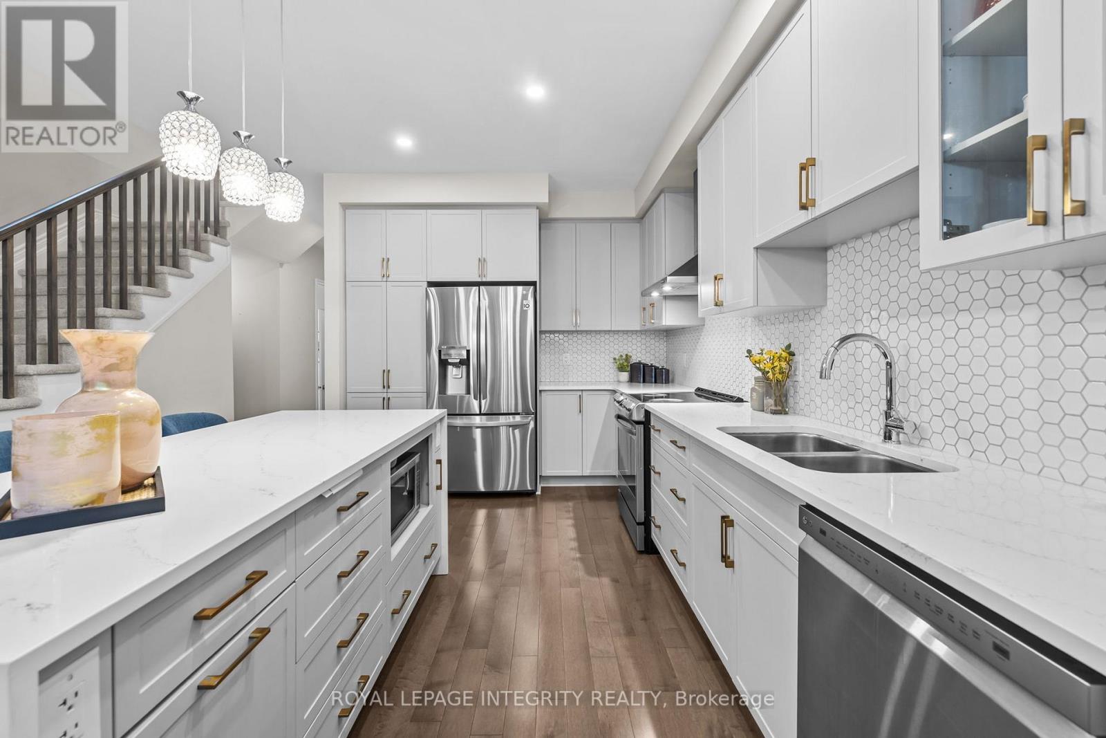 103 Nepeta Crescent, Ottawa, Ontario  K1T 0S5 - Photo 5 - X12786500