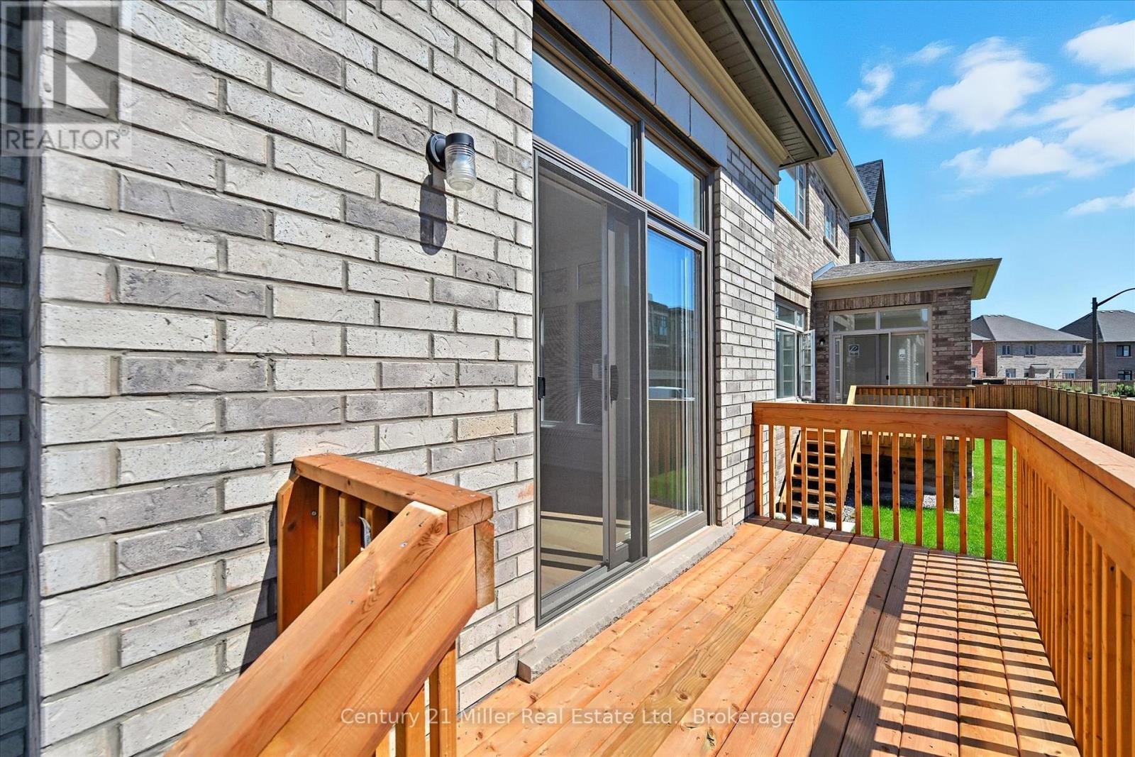 3250 Millicent Avenue, Oakville, Ontario  L6H 0V8 - Photo 45 - W12786348