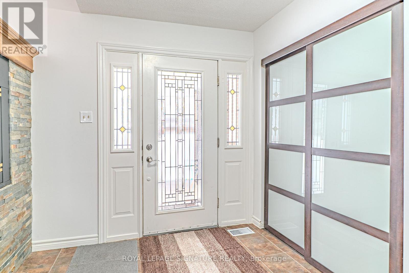 20 Michael Place, Guelph, Ontario  N1H 1Z3 - Photo 3 - X12786284