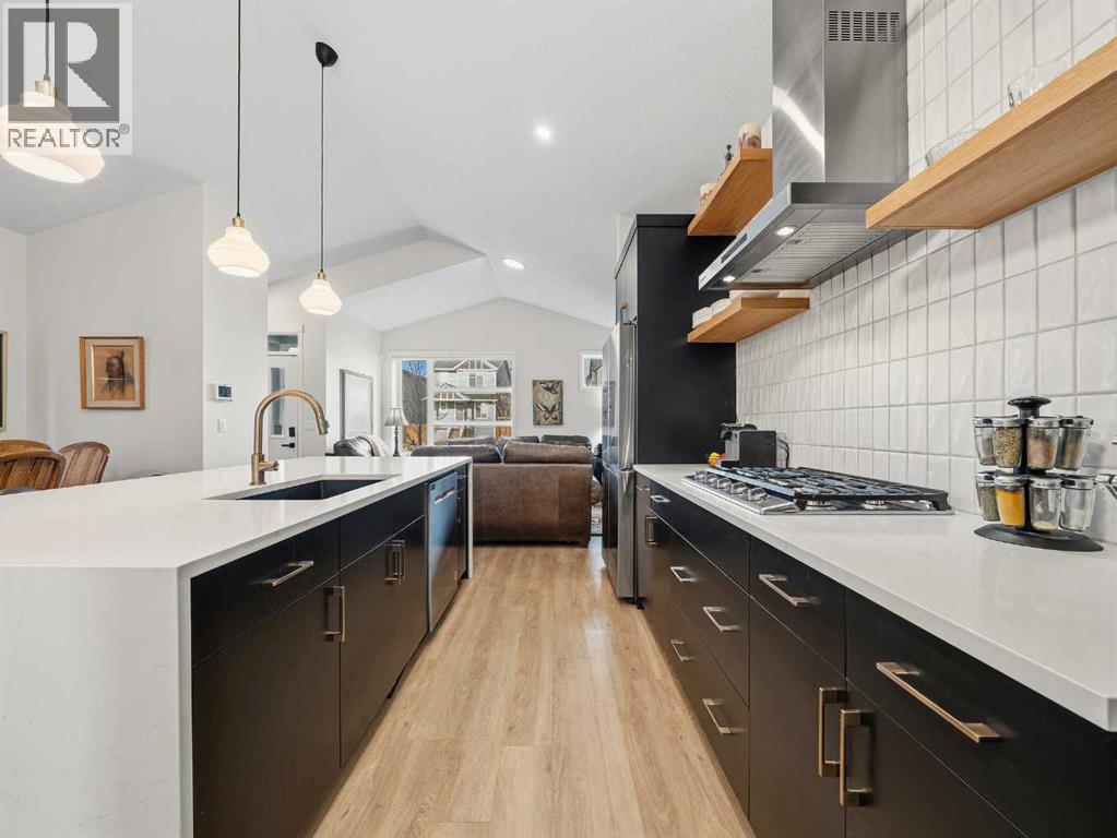 111 Haskayne Drive Nw, Calgary, Alberta  T3L 0H1 - Photo 4 - A2286187