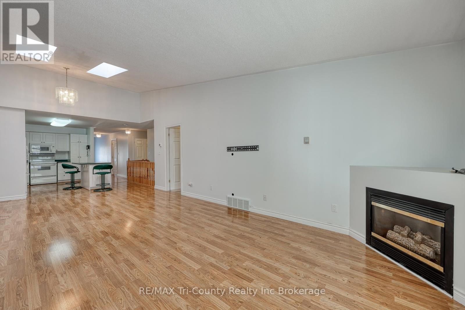 42 Jackson Court, Tillsonburg, Ontario  N4G 5R4 - Photo 10 - X12786414