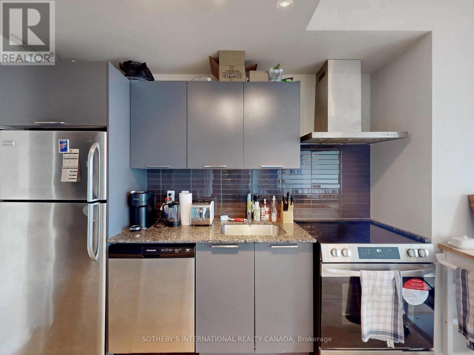 1204 - 95 Bathurst Street, Toronto, Ontario  M5V 0H7 - Photo 9 - C12786352