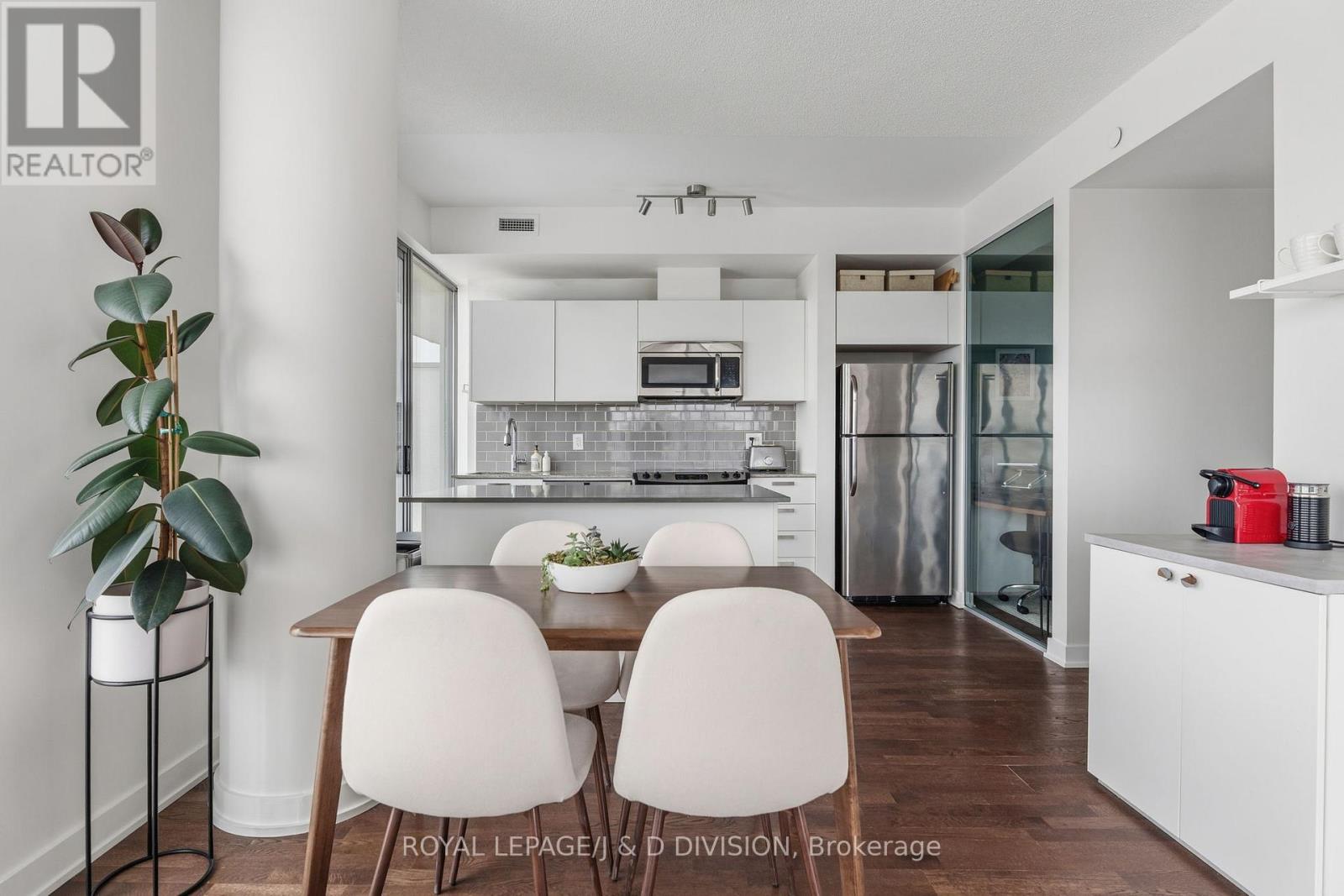 1404 - 1815 Yonge Street, Toronto, Ontario  M4T 2A4 - Photo 14 - C12786358