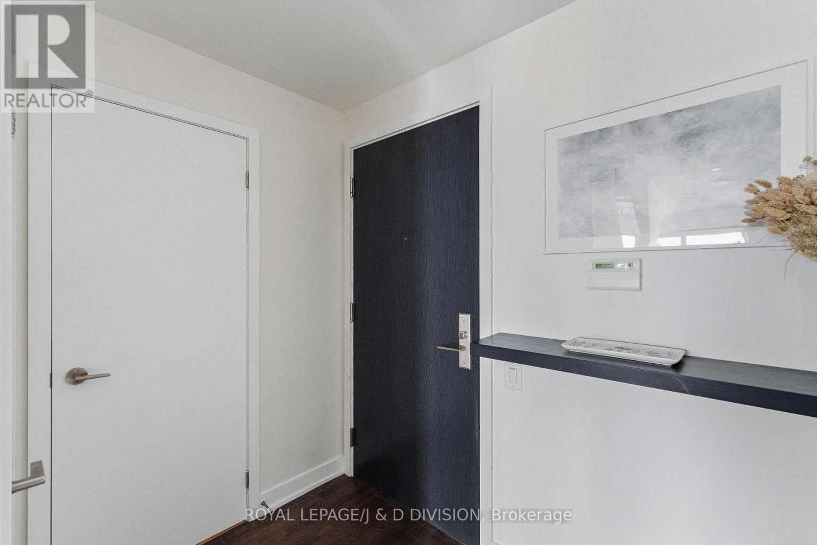 1404 - 1815 Yonge Street, Toronto, Ontario  M4T 2A4 - Photo 6 - C12786358