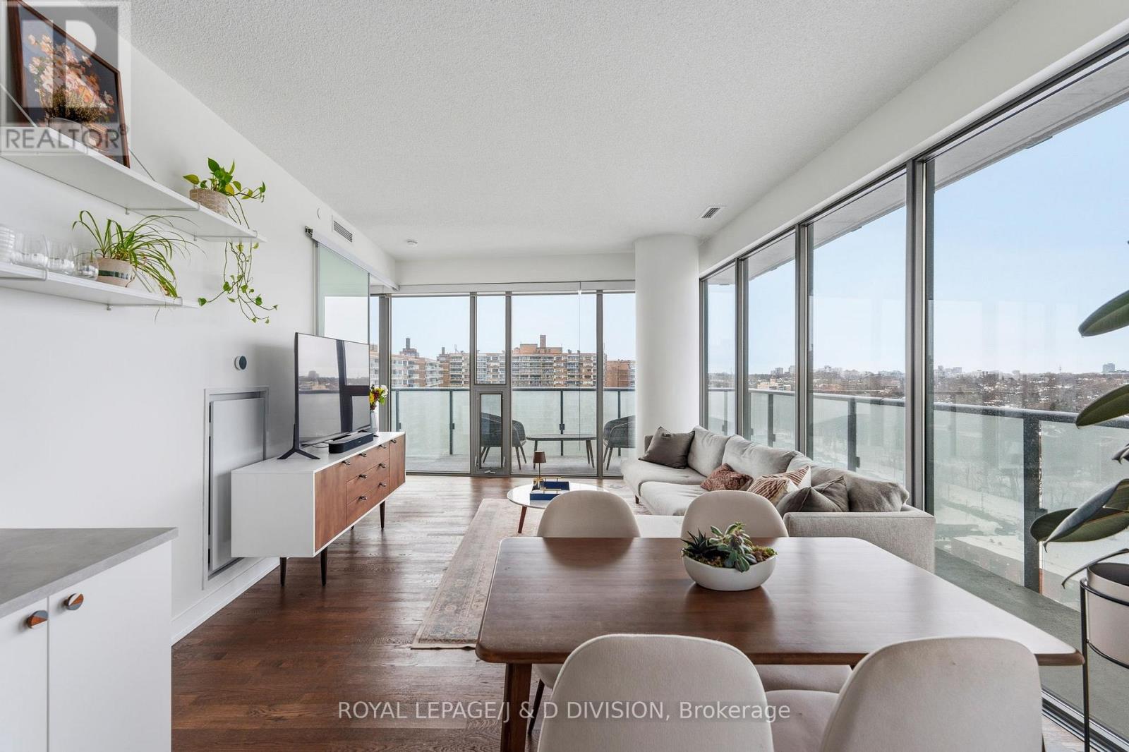 1404 - 1815 Yonge Street, Toronto, Ontario  M4T 2A4 - Photo 9 - C12786358