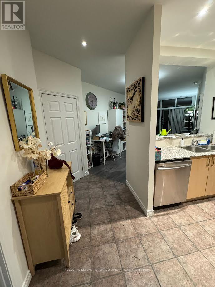 408 - 1 Leaside Park Drive, Toronto, Ontario  M4H 1R1 - Photo 6 - C12786366