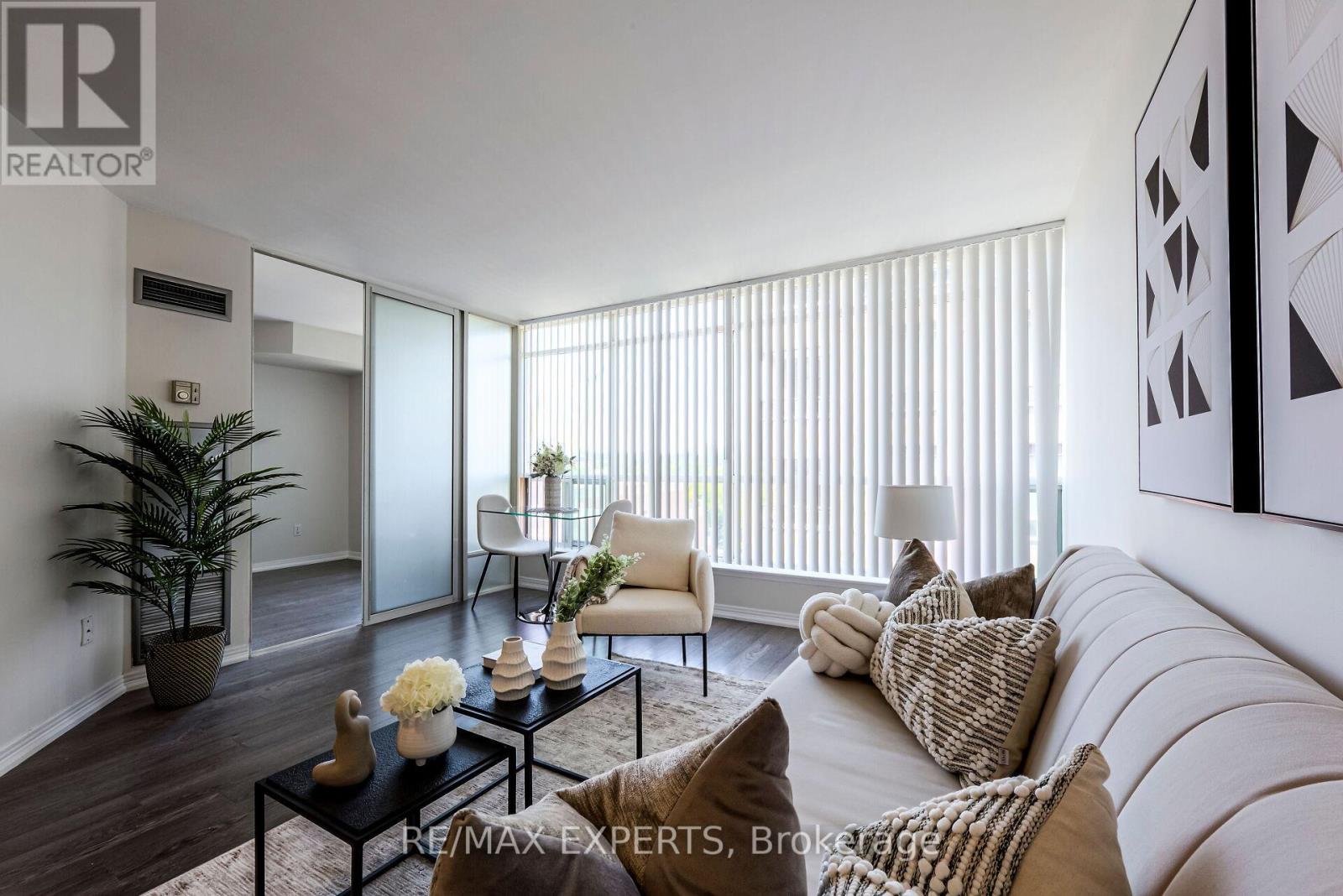 1006 - 942 Yonge Street, Toronto, Ontario  M4W 3S8 - Photo 18 - C12786440