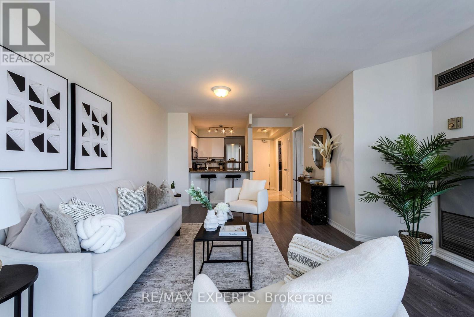 1006 - 942 Yonge Street, Toronto, Ontario  M4W 3S8 - Photo 25 - C12786440