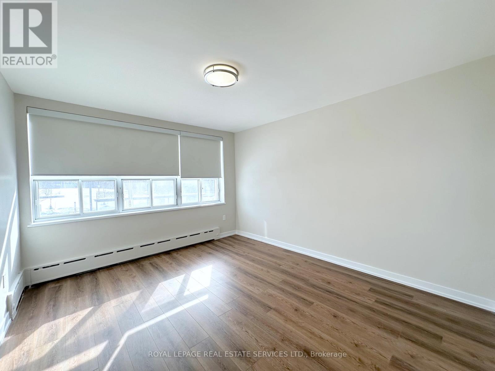 202 - 300 St Clair Avenue W, Toronto, Ontario  M4V 1S4 - Photo 7 - C12786470