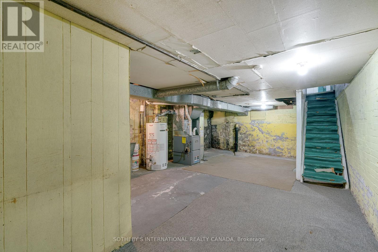 364 Logan Avenue, Toronto, Ontario  M4M 2N7 - Photo 18 - E12786370