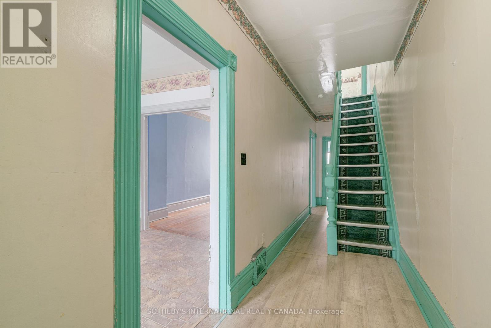 364 Logan Avenue, Toronto, Ontario  M4M 2N7 - Photo 4 - E12786370