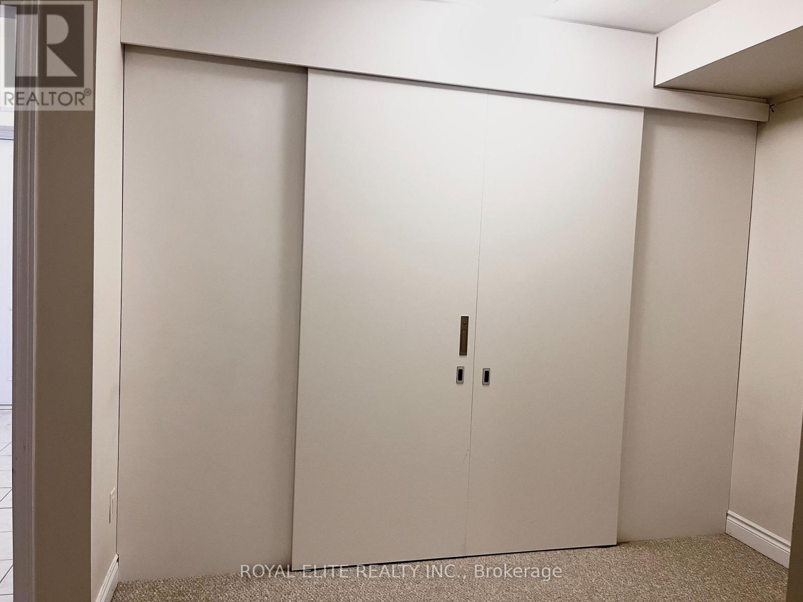 605 Marc Santi Boulevard, Vaughan, Ontario  L6A 4Z8 - Photo 5 - N12786066