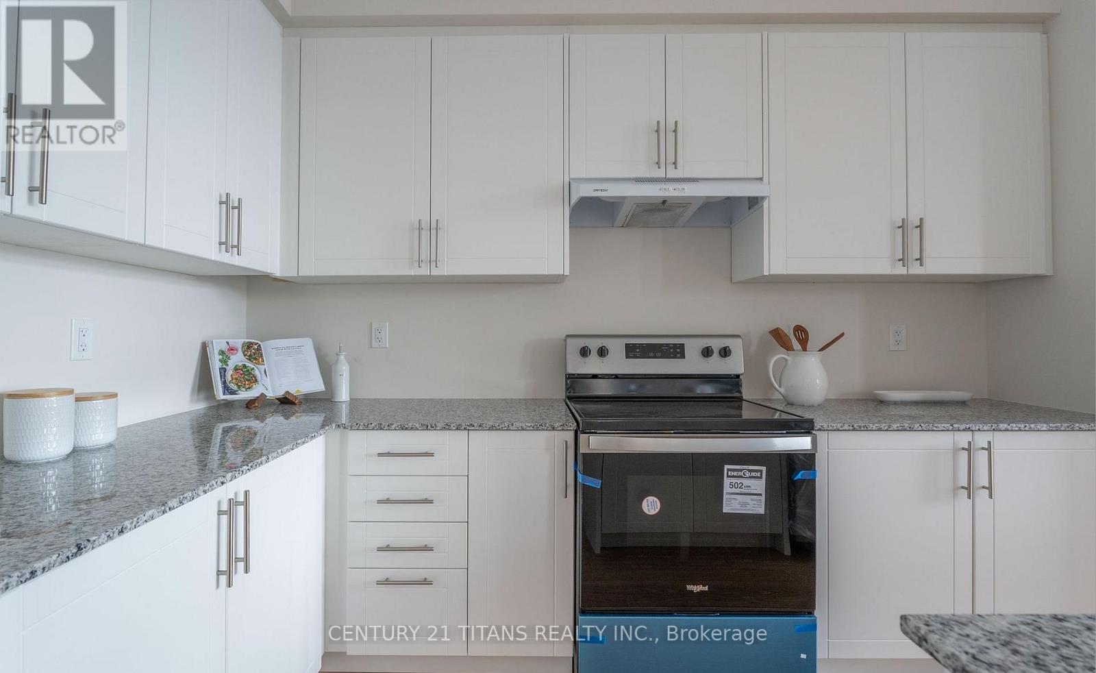 48 Dandara Gate, Vaughan (Steeles West Industrial), Ontario  L4L 1V8 - Photo 5 - N12684986