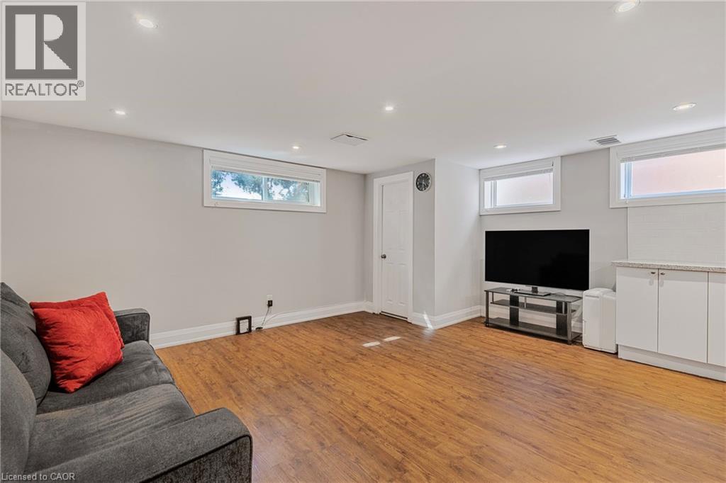 125 Warren Avenue Unit# Lower, Hamilton, Ontario  L9A 3C9 - Photo 8 - 40804914