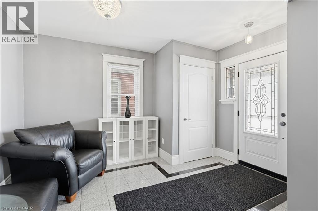 134 Balsam Avenue N, Hamilton, Ontario  L8L 6Y3 - Photo 9 - 40804839