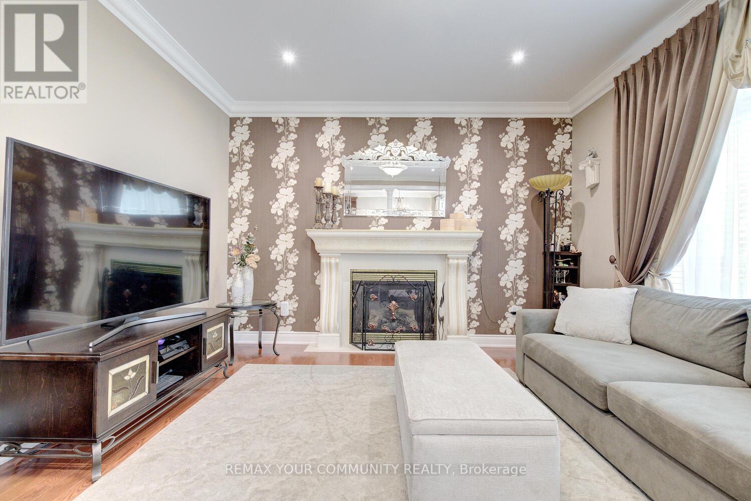 58 Michael Fisher Avenue, Vaughan, Ontario  L6A 0K9 - Photo 18 - N12786300